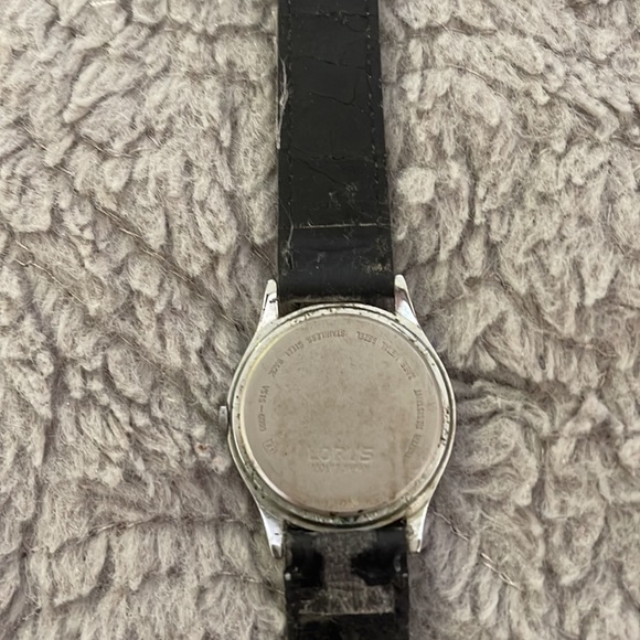 Rare & Collectible Lorus Quartz Mickey Mouse Watch - Picture 4 of 6